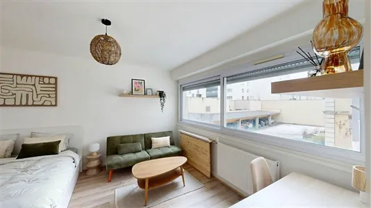 Rooms in Saint-Julien-en-Genevois - photo 3