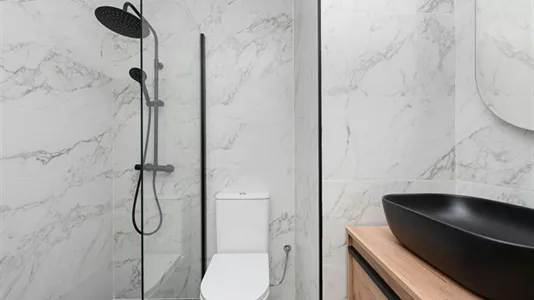 Rooms in Madrid Centro - photo 6