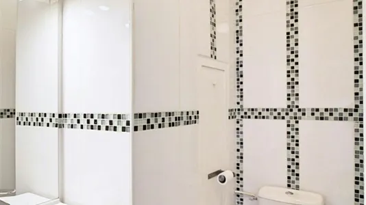 Rooms in Paris 20ème arrondissement - photo 6