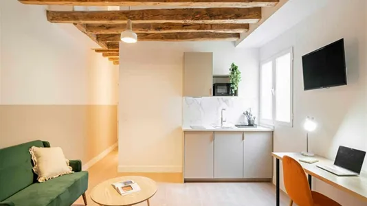 Rooms in Madrid Centro - photo 6