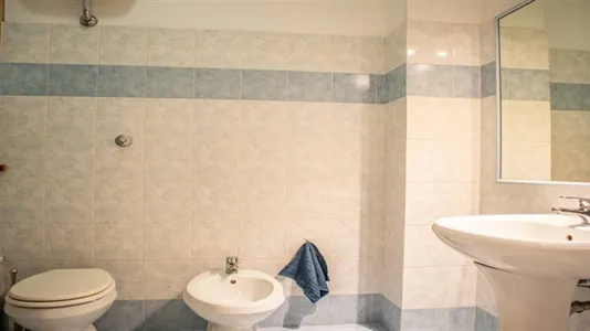 Rooms in Roma Municipio II – Parioli/Nomentano - photo 9