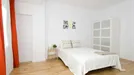 Room for rent, Madrid Chamberí, Madrid, &lt;span class=&quot;blurred street&quot; onclick=&quot;ProcessAdRequest(10450327)&quot;&gt;&lt;span class=&quot;hint&quot;&gt;See streetname&lt;/span&gt;[xxxxxxxxxxxxx]&lt;/span&gt;