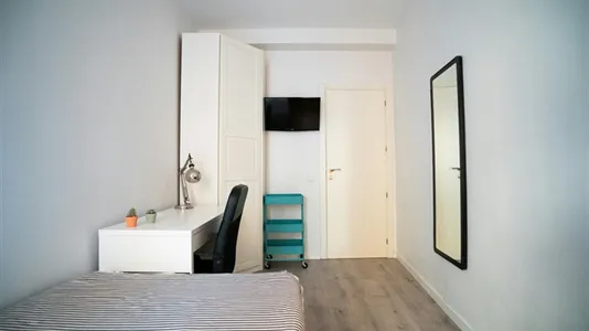 Rooms in Madrid Centro - photo 1