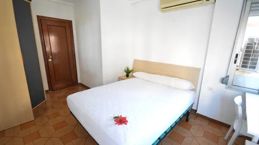 Rooms in Valencia Algirós - photo 8