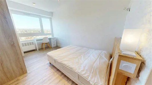 Rooms in Lyon - photo 2