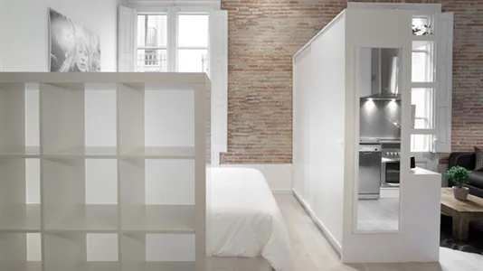 Apartments in Barcelona Ciutat Vella - photo 10