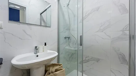 Rooms in Málaga - photo 4