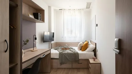 Rooms in Granada - photo 3