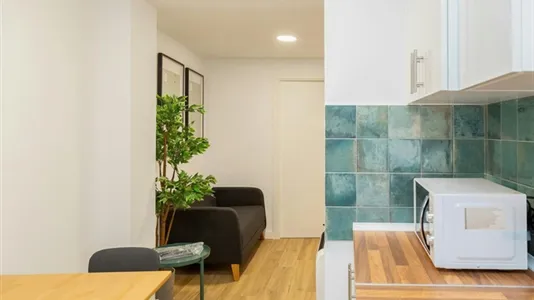 Rooms in Zaragoza - photo 9