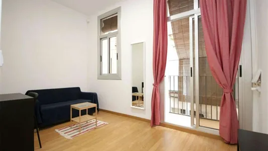 Rooms in Barcelona Ciutat Vella - photo 6