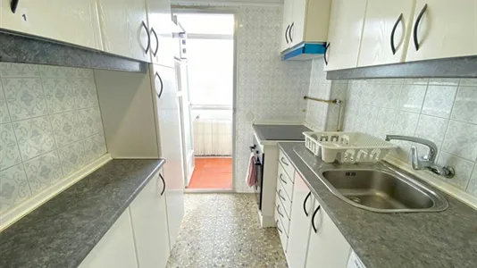 Rooms in Adaro - photo 9