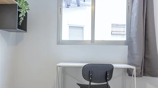 Rooms in el Camí de Vera - photo 4