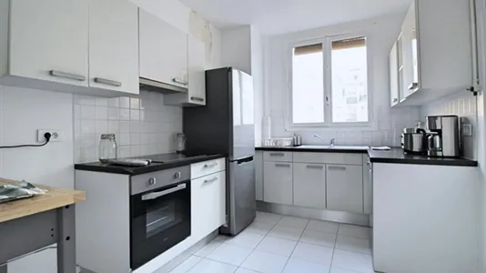 Rooms in Paris 16éme arrondissement (North) - photo 7