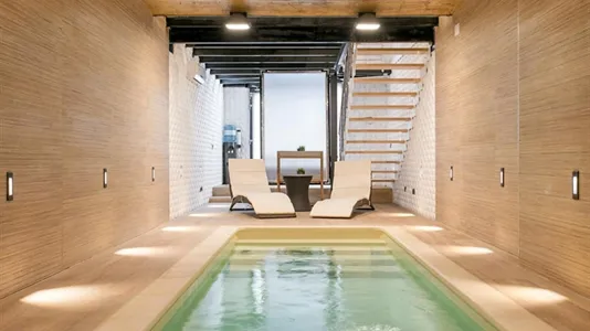 Apartments in Barcelona Eixample - photo 1