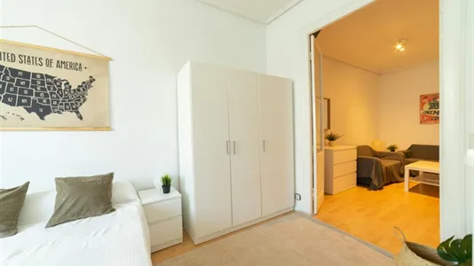 Rooms in Bilbao - photo 6