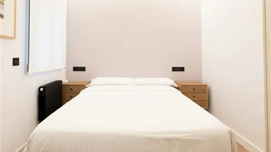Rooms in Madrid Centro - photo 1