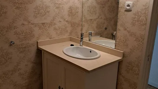 Rooms in Madrid Salamanca - photo 10