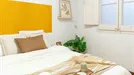 Room for rent, Barcelona Eixample, Barcelona, &lt;span class=&quot;blurred street&quot; onclick=&quot;ProcessAdRequest(13828965)&quot;&gt;&lt;span class=&quot;hint&quot;&gt;See streetname&lt;/span&gt;[xxxxxxxxxxxxx]&lt;/span&gt;