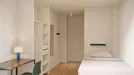 Room for rent, Palaiseau, Île-de-France, &lt;span class=&quot;blurred street&quot; onclick=&quot;ProcessAdRequest(10777811)&quot;&gt;&lt;span class=&quot;hint&quot;&gt;See streetname&lt;/span&gt;[xxxxxxxxxxxxx]&lt;/span&gt;