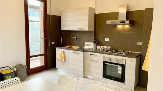 Rooms in Florence - photo 2