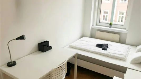 Rooms in Vienna Favoriten - photo 4