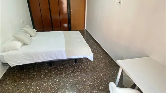 Rooms in Godelleta - photo 2