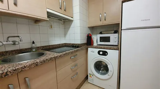 Rooms in Granada - photo 2