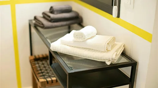 Rooms in L'Hospitalet de Llobregat - photo 5