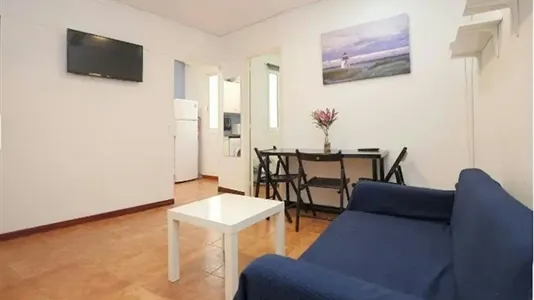 Rooms in Barcelona Ciutat Vella - photo 7