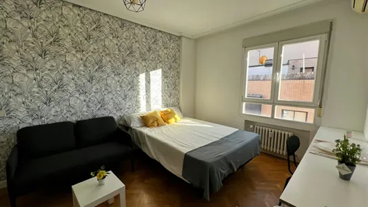 Rooms in Madrid Tetuán - photo 9