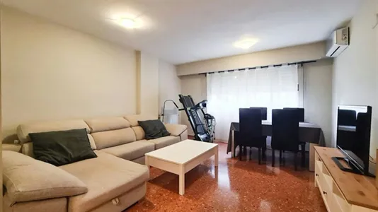 Rooms in el Camí de Vera - photo 7