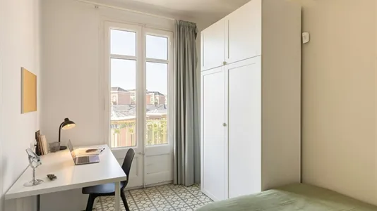 Rooms in Barcelona Eixample - photo 7