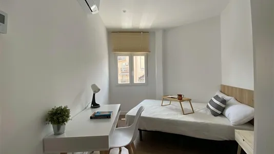 Rooms in Madrid Carabanchel - photo 2