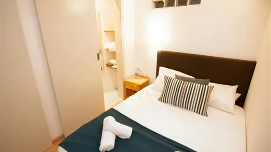 Houses in Barcelona Sants-Montjuïc - photo 3