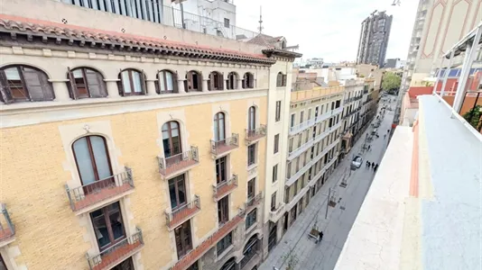 Rooms in Barcelona Ciutat Vella - photo 7