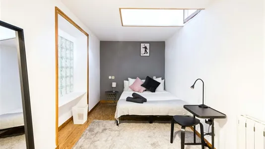 Rooms in Madrid Centro - photo 1