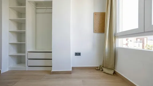 Rooms in el Camí de Vera - photo 5