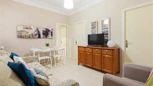 Rooms in Madrid Chamartín - photo 9