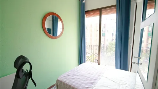 Rooms in Barcelona Eixample - photo 6