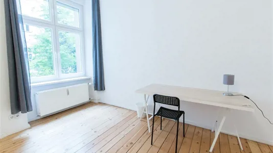 Rooms in Berlin Charlottenburg-Wilmersdorf - photo 3