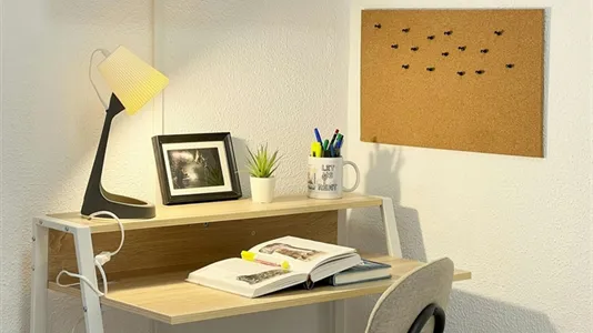 Rooms in Madrid Chamberí - photo 4