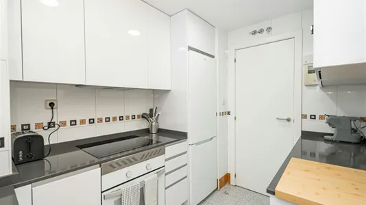 Rooms in Madrid Chamartín - photo 10