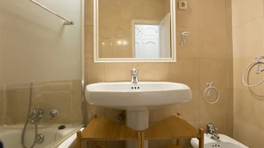 Rooms in Madrid Centro - photo 3
