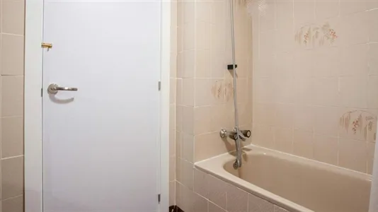 Rooms in Madrid Hortaleza - photo 10