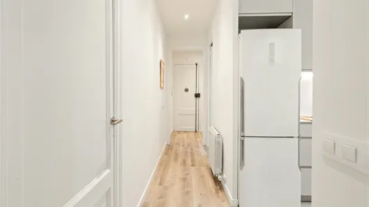 Rooms in Barcelona Eixample - photo 5