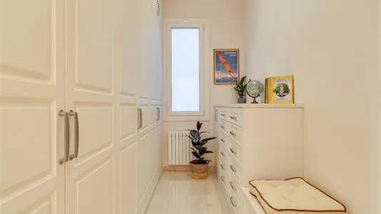 Rooms in Barcelona Eixample - photo 5