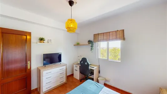 Rooms in Jerez de la Frontera - photo 4