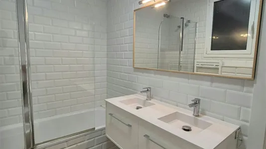 Rooms in Barcelona Sants-Montjuïc - photo 8