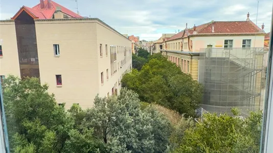 Rooms in Barcelona Ciutat Vella - photo 6