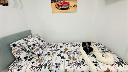 Rooms in Zaragoza - photo 3